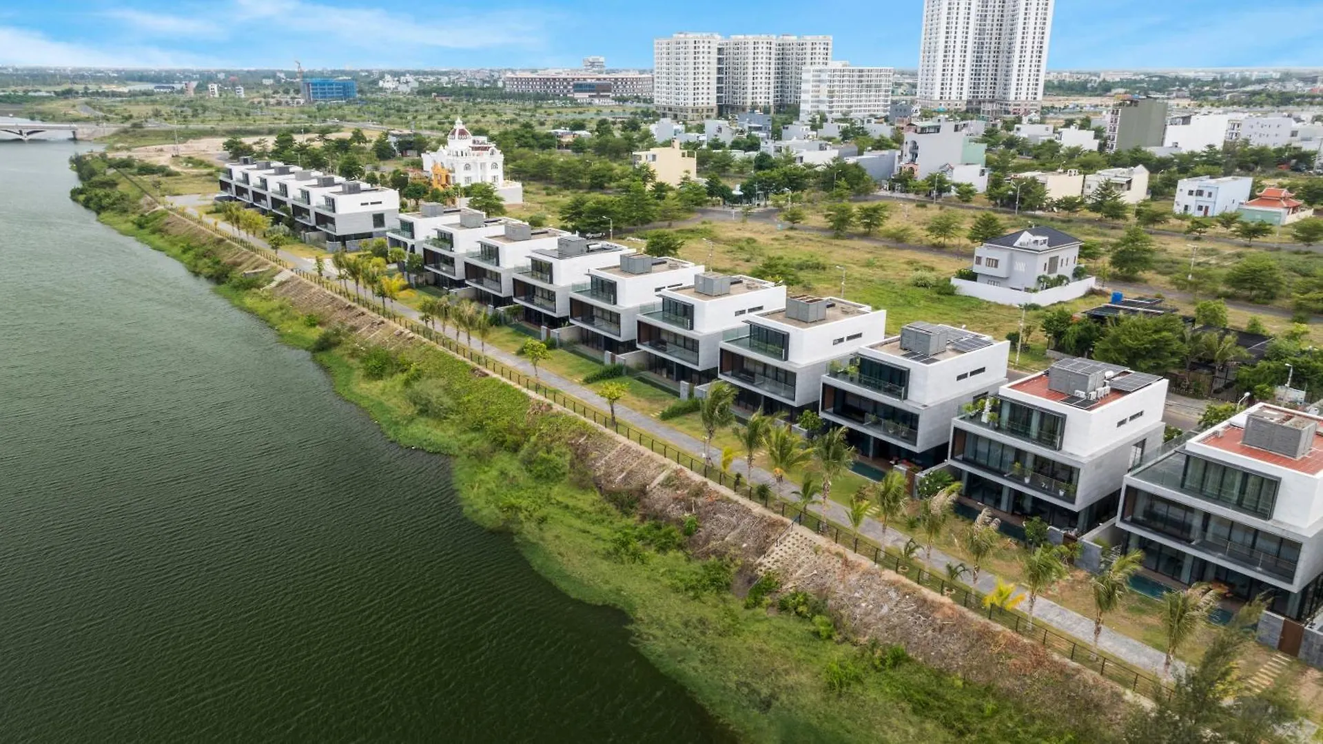 Apartment Lucky Riverside Villa Da Nang